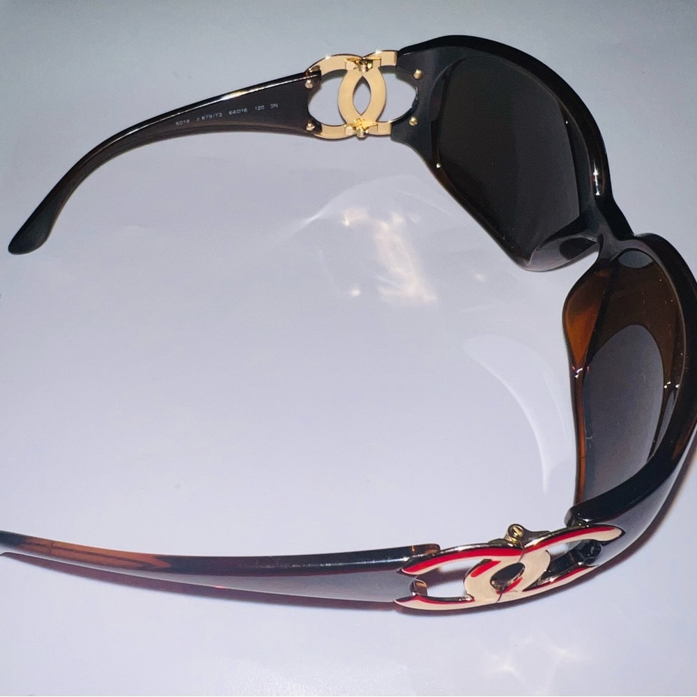Chanel brown and gold sunglasses - Picture 8 of 10
